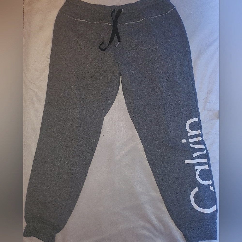 COPY - 3/$10 -NWOT Calvin Klein joggers size small